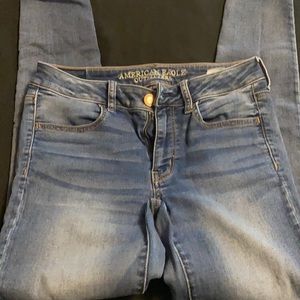American Eagle Super Stretch Jeans size 6 Reg
